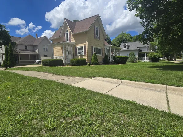 301 N Sheldon St, Charlotte, MI 48813