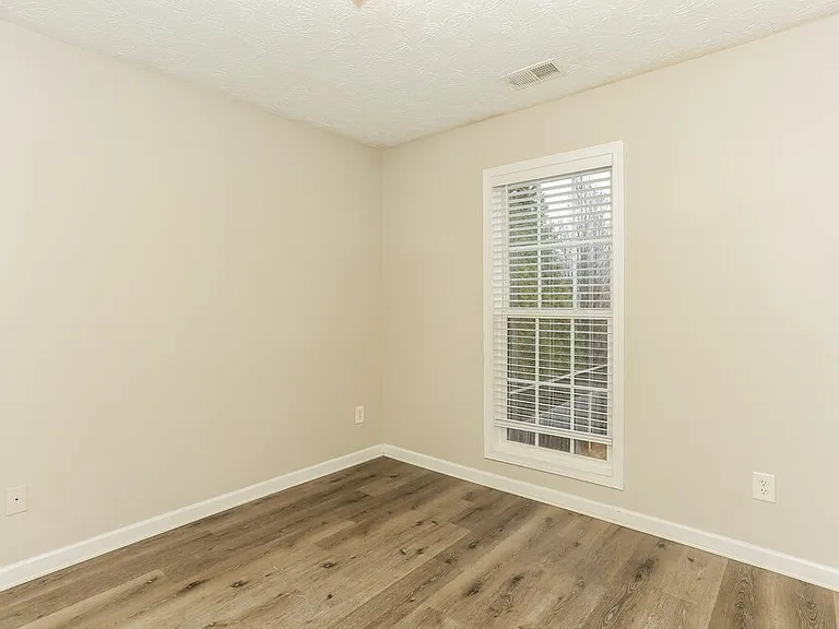 3830 Riverside Pkwy — Photo 13