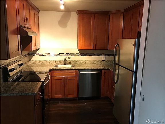 5th image of 6236 137th Pl NE APT 235