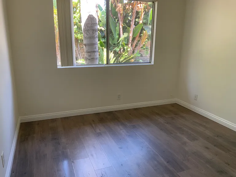 20391 Camfield Ln — Photo 18