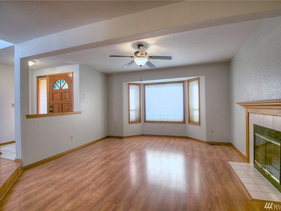 2nd image of 6241 Hickory Ct SE