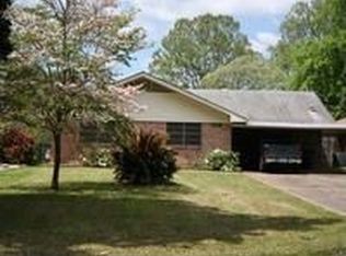 318 Shoreline Dr, Natchitoches, LA 71457