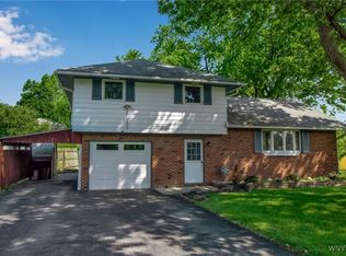 22 Eaglebrook Dr, Buffalo, NY 14224