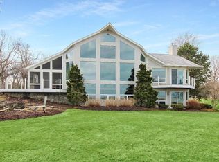 4658 E Cliff Rd, Pt Clinton, OH 43452