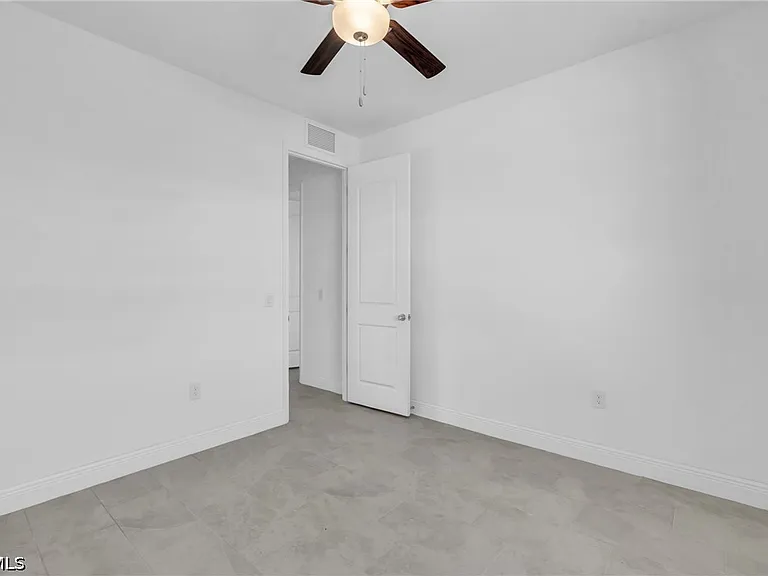 526 NW 9th St — Photo 18