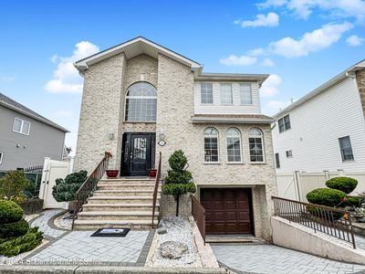 15 Petunia Ct, Staten Island, NY, 10307