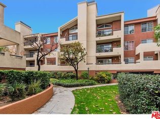 5540 Owensmouth Ave APT 204, Woodland Hills, CA 91367