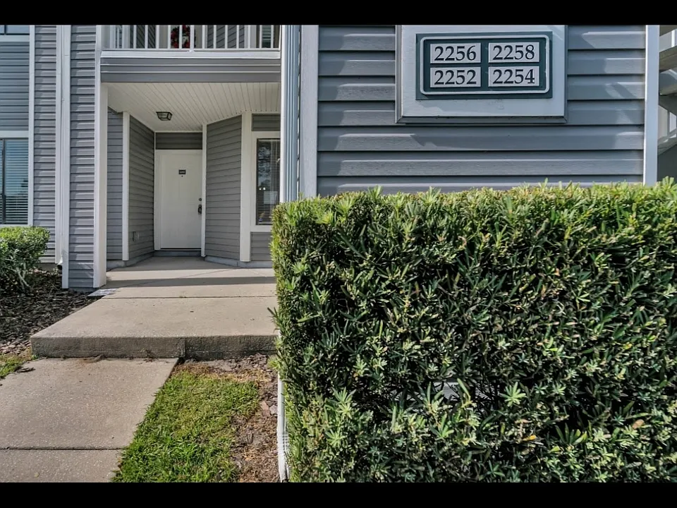 2252 Grenwich Ave #2252
