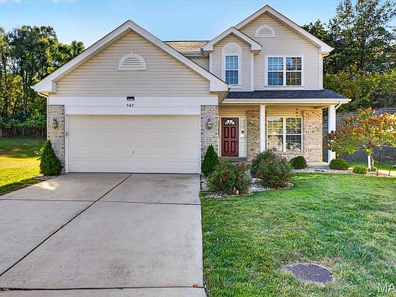 3rd image of 567 Brook Meadow Dr