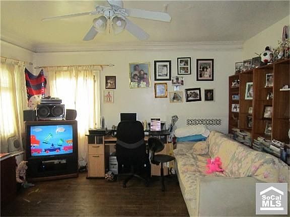 3rd image of 5715 Denker Ave