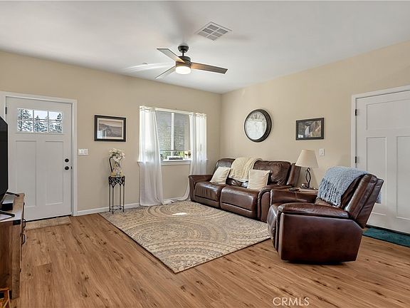 4th image of 8588 Ridgecrest Dr