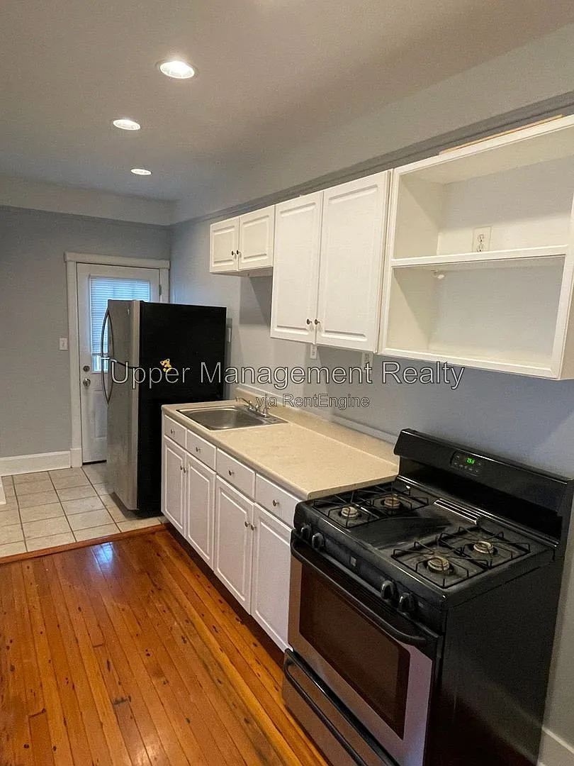 1 bed, 2.0 bath, 600 sqft, $1,300 — Photo 4