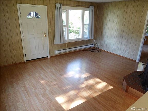 5th image of 11818 44th Ave S