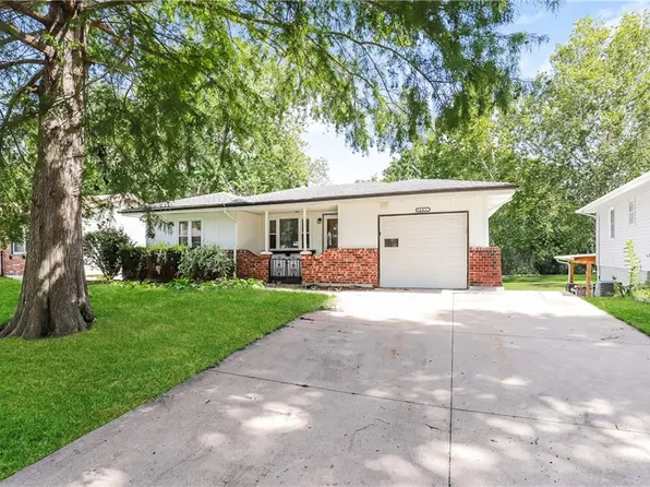 5401 NE 56th Pl, Kansas City, MO 64119