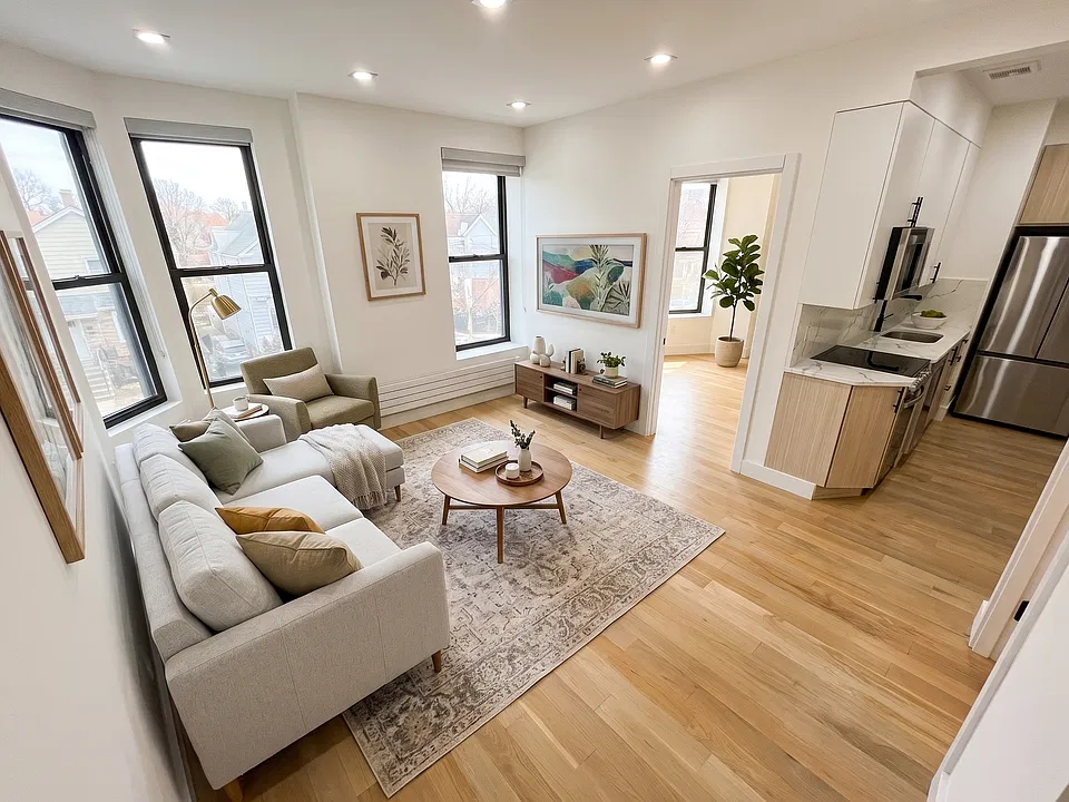 492 11th St #2S