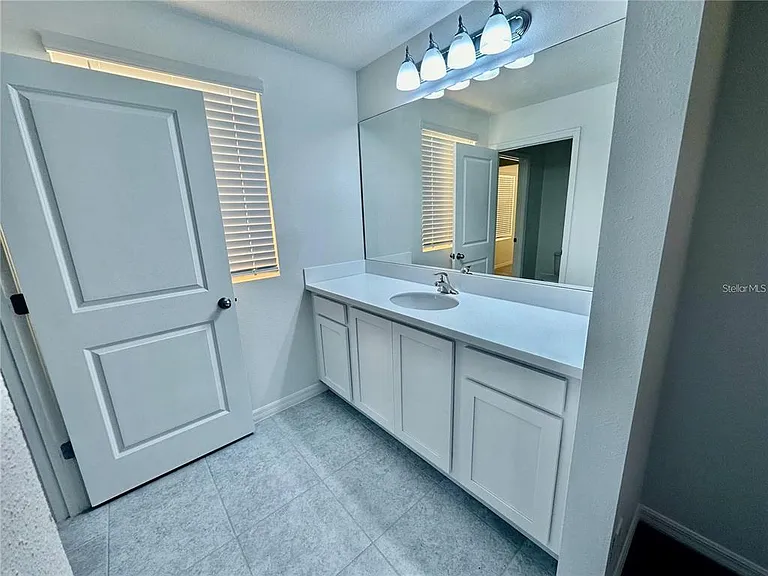 1707 Sanibel Dr — Photo 19