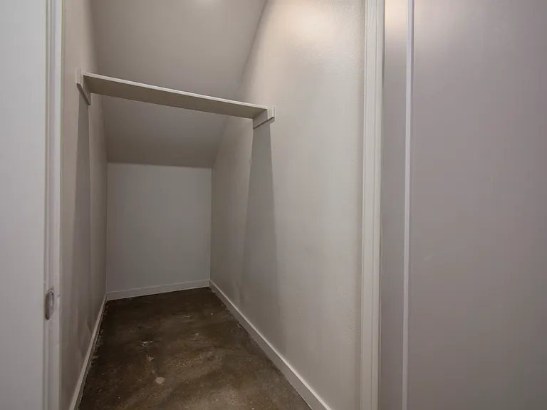 2201 Arbrook — Photo 14