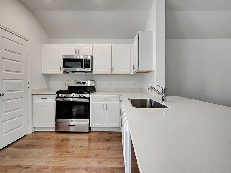 6100 Western Redbud Trl — Photo 23