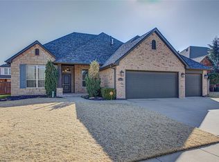 15616 Hatterly Ln, Edmond, OK 73013