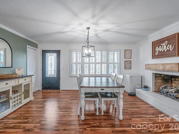 5th image of 127 Possum Rd