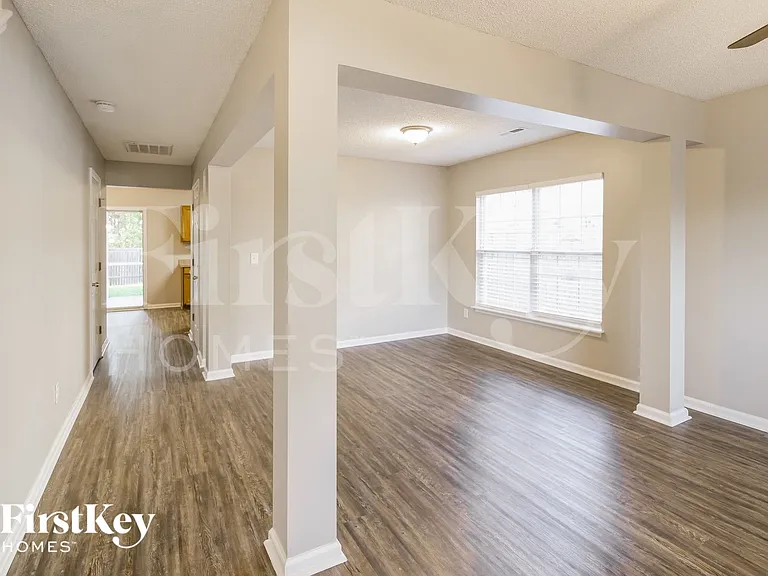5102 Torrey Ln — Photo 5