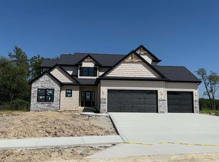 17686 Seahawk Ln, Huntertown, IN 46748