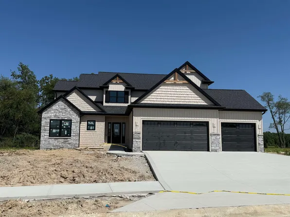 17686 Seahawk Ln, Huntertown, IN 46748