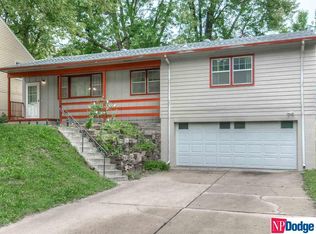 1315 Englewood Dr, Bellevue, NE 68005