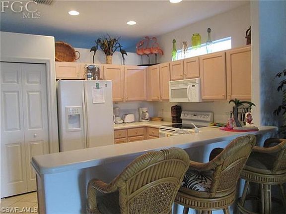 3rd image of 8204 Woodridge Pointe Dr