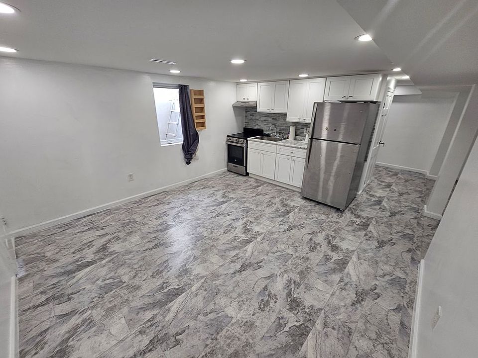 1st image of 199 Grand Blvd