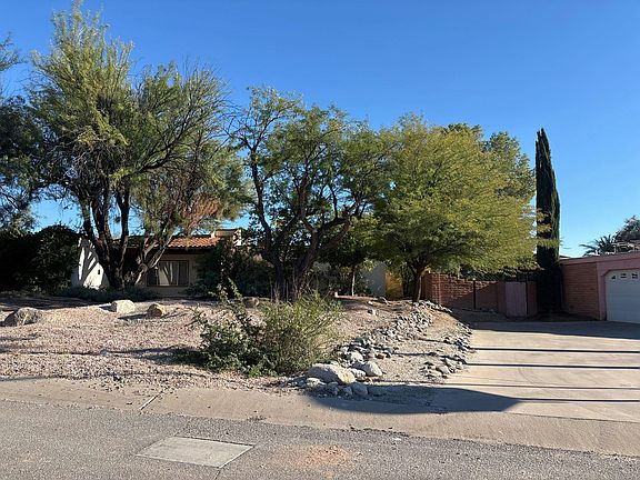 2nd image of 7860 E Camino Los Brazos