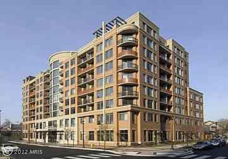 1st image of 3625 10th St N Unit 210
