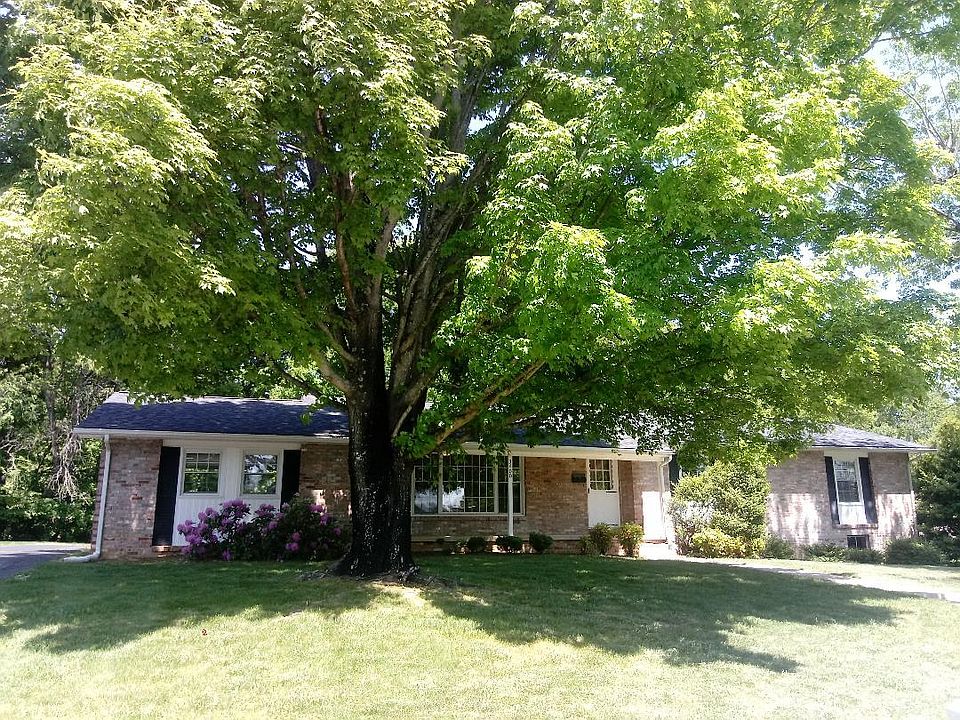 1st image of 3400 Amoyee Dr