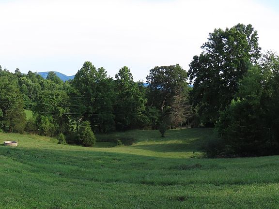 4th image of Ballfield Rd