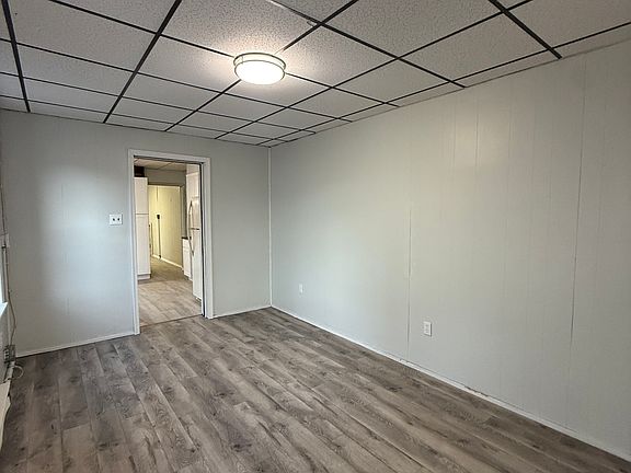4th image of 406-408 W Abbott St #1
