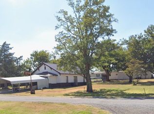 310 N Main St, Sharon, OK 73857