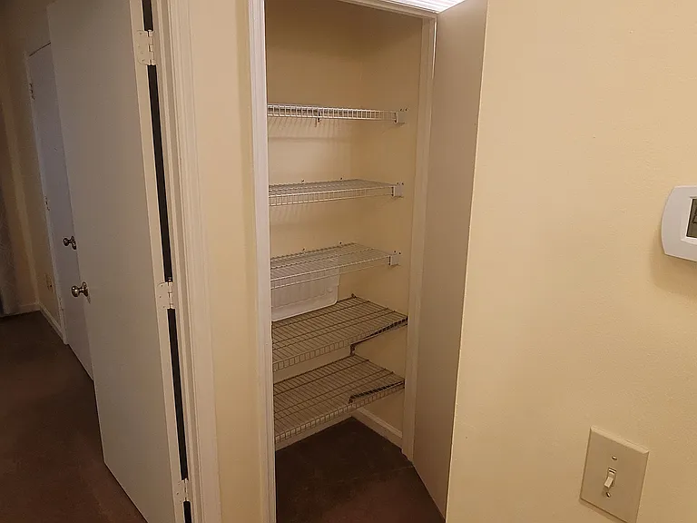 1600 N Washington St #12 — Photo 17