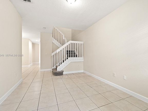 3rd image of 2511 SE 15th Ct