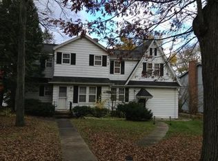 12428 Woodhull Lndg, Fenton, MI 48430