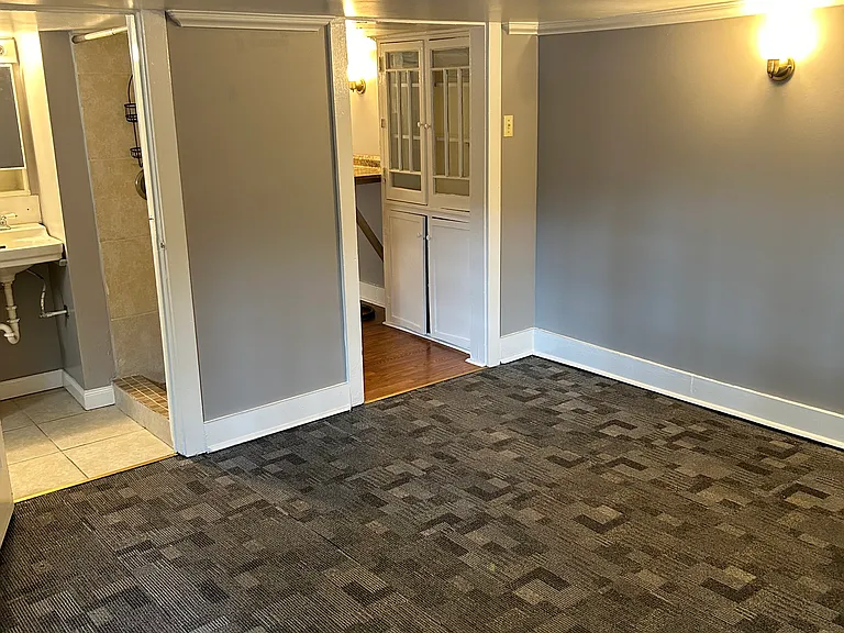 1030 Broadway St #C — Photo 13