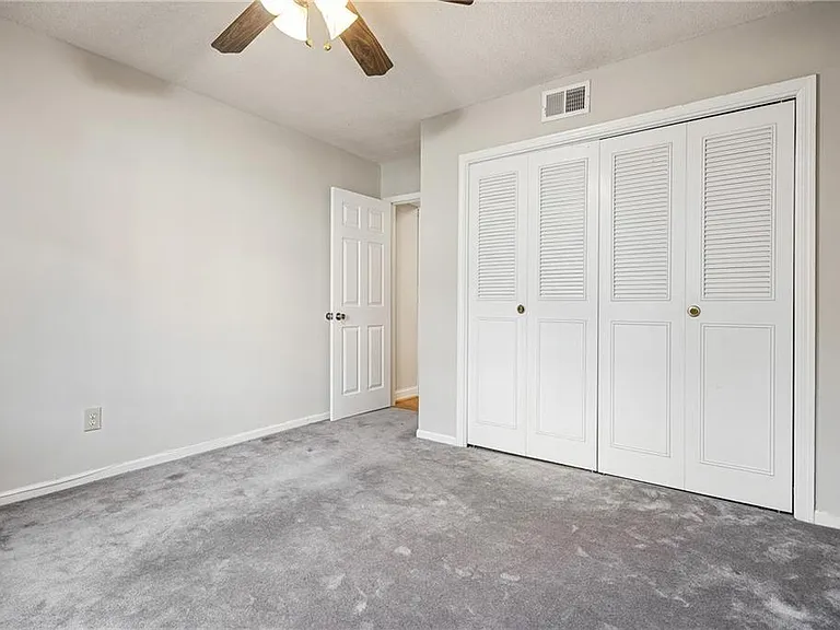 6851 Roswell Rd #F32 — Photo 18