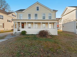 360 School St, Webster, MA 01570