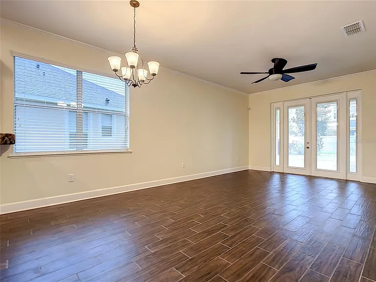 636 Spring Oak Cir — Photo 13