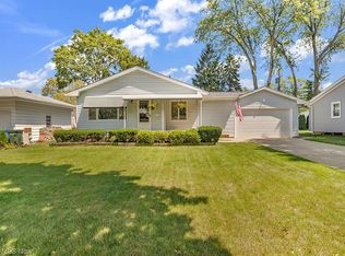 3805 W 213th St, Fairview Park, OH