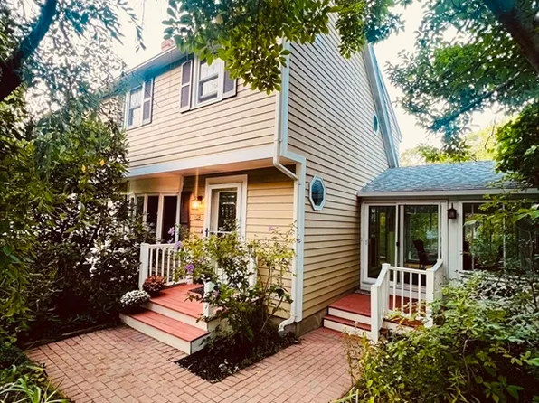 10-10B Christie Dr #2, Newburyport, MA 01950
