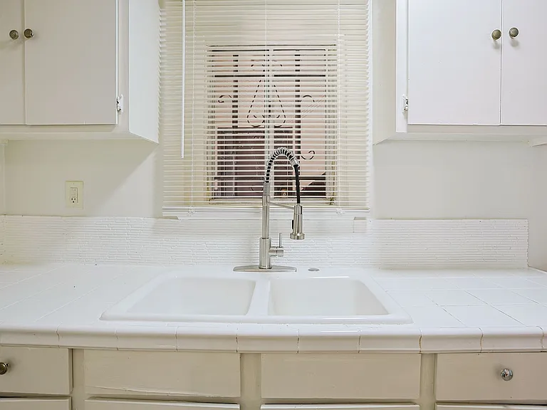 739 S Normandie Ave #107 — Photo 6