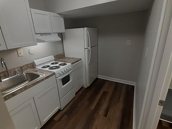 5th image of 4823 S Pennsylvania Ave #2