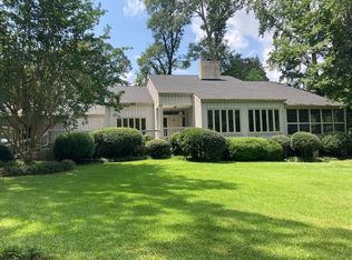 677 Brook Cir, Griffin, GA 30224