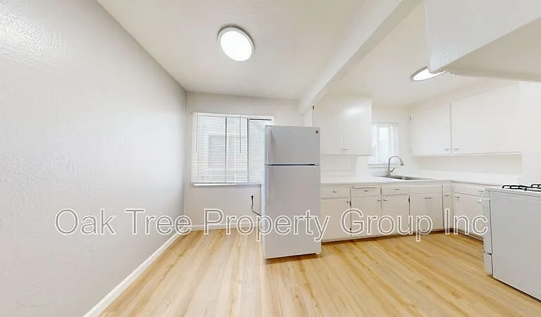 6506 Foothill Blvd #C — Photo 3