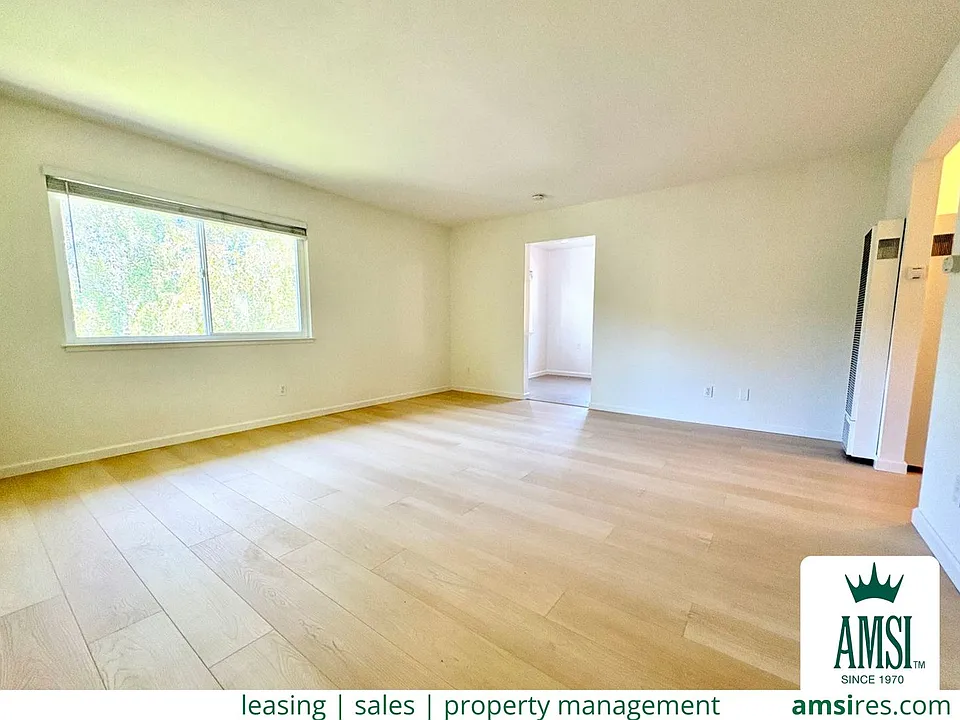 31 Reed Blvd #11C